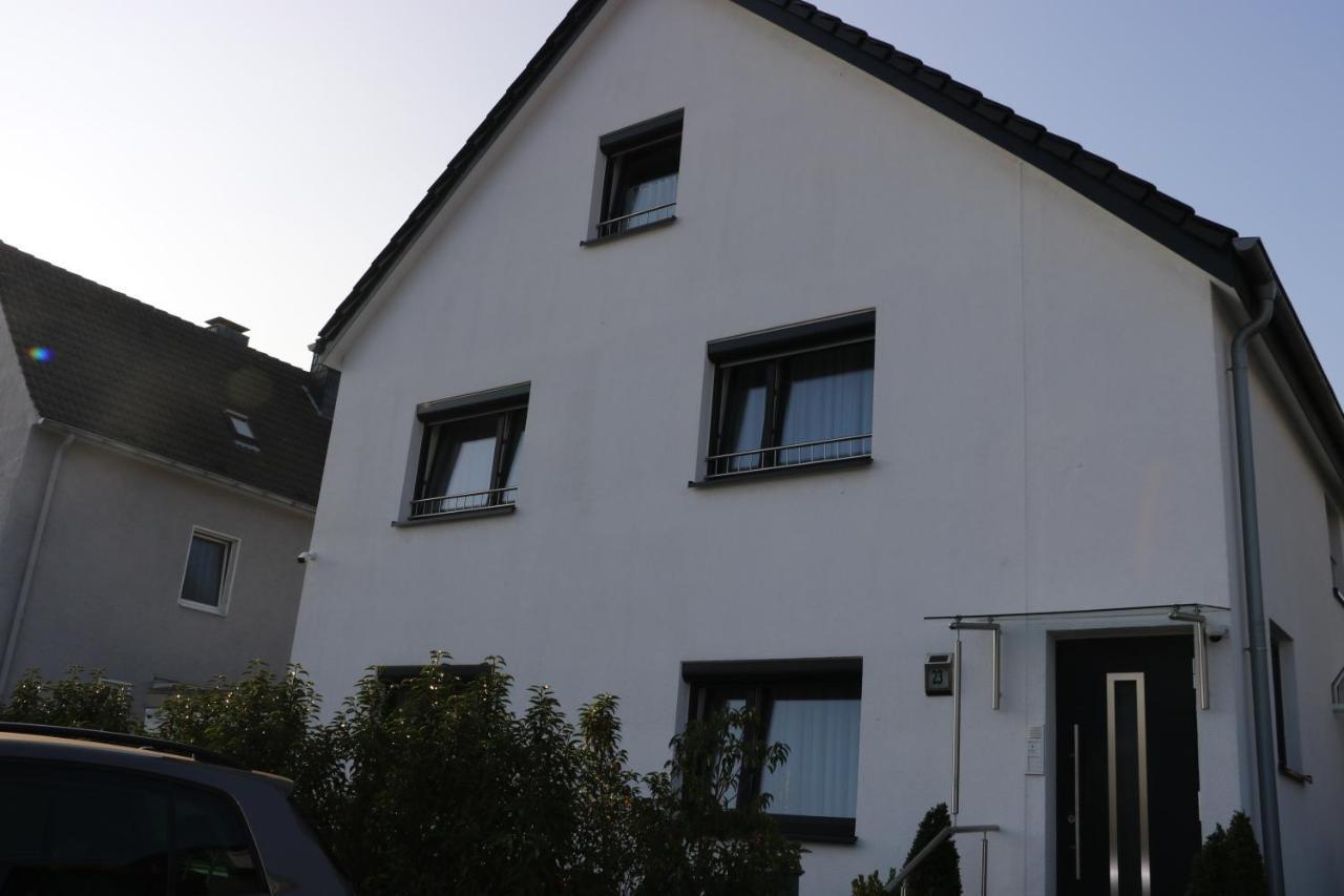 Rooms In Duesseldorf Near The Airport/Fair Dış mekan fotoğraf